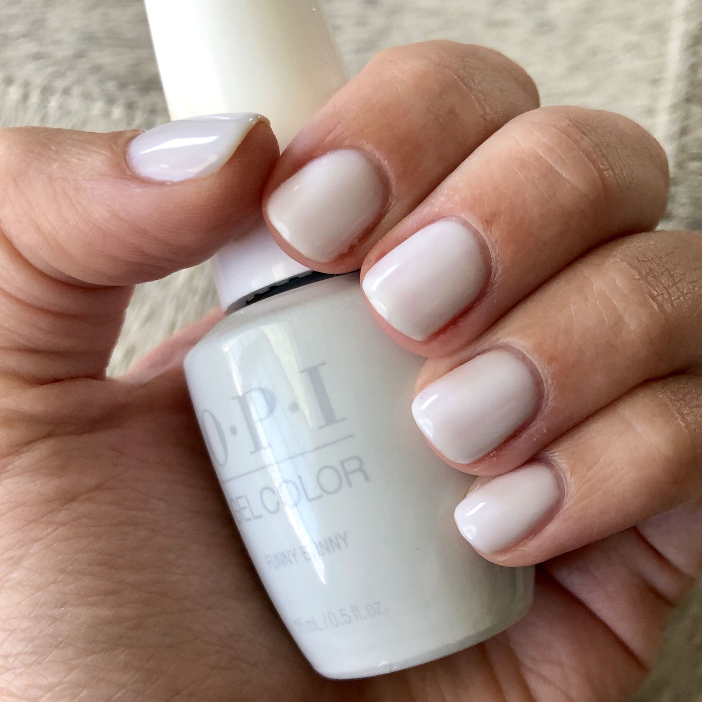 Funny Bunny - OPI Gel Colour (15ml )