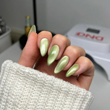 DIVA 9D Cat Eye Glassball #12- Leafy Prowl