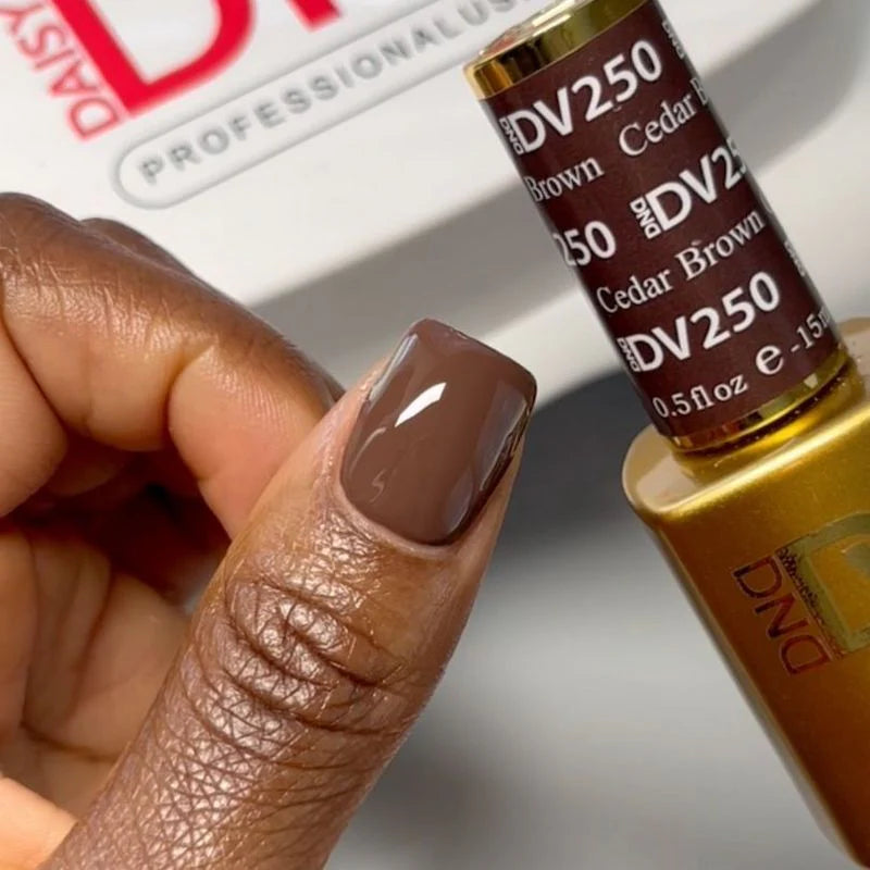 DND DIVA Gel & Lacquer Duo - DV #250 Cedar Brown