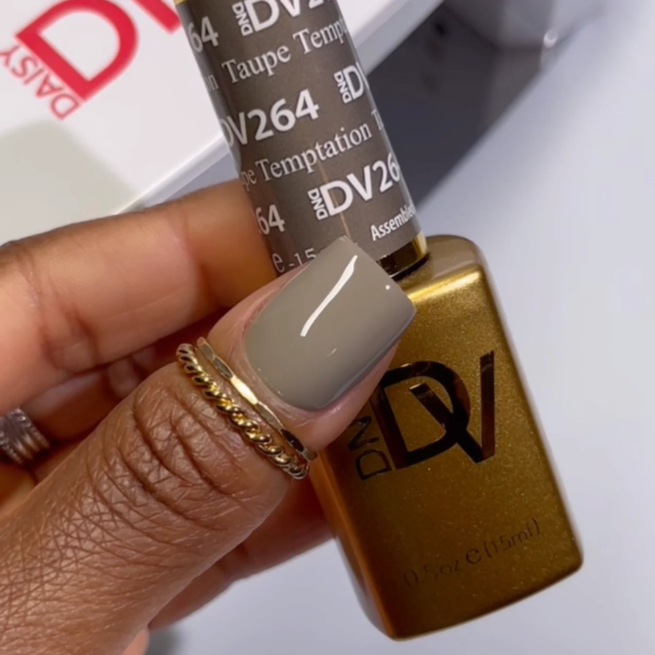 DND DIVA Gel & Lacquer Duo - DV #264 Taupe Temptation