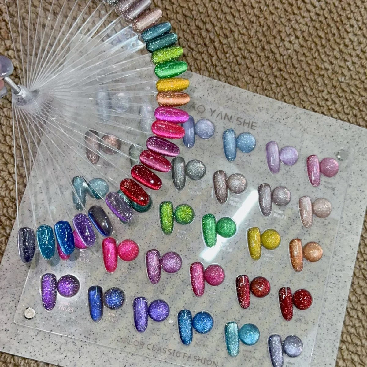 JIAO YAN SHE |  Secret Butterflies (Cat Eye) - 30 colors